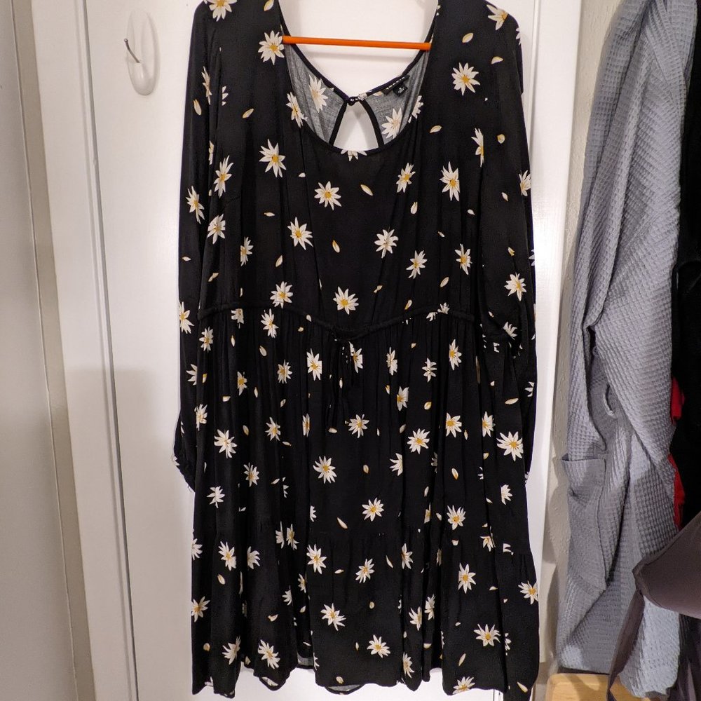 Your 90s daisy dream dress